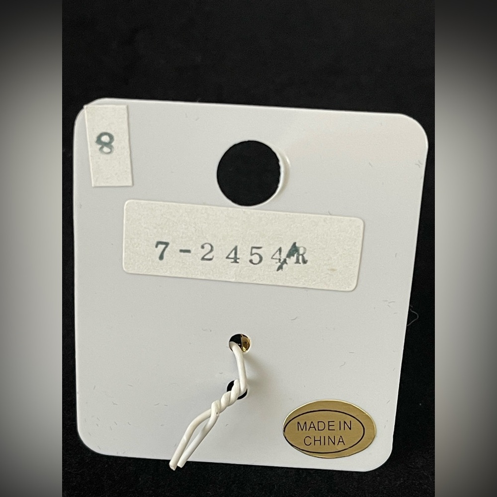 Gold Script Ring - Picture 3 of 3